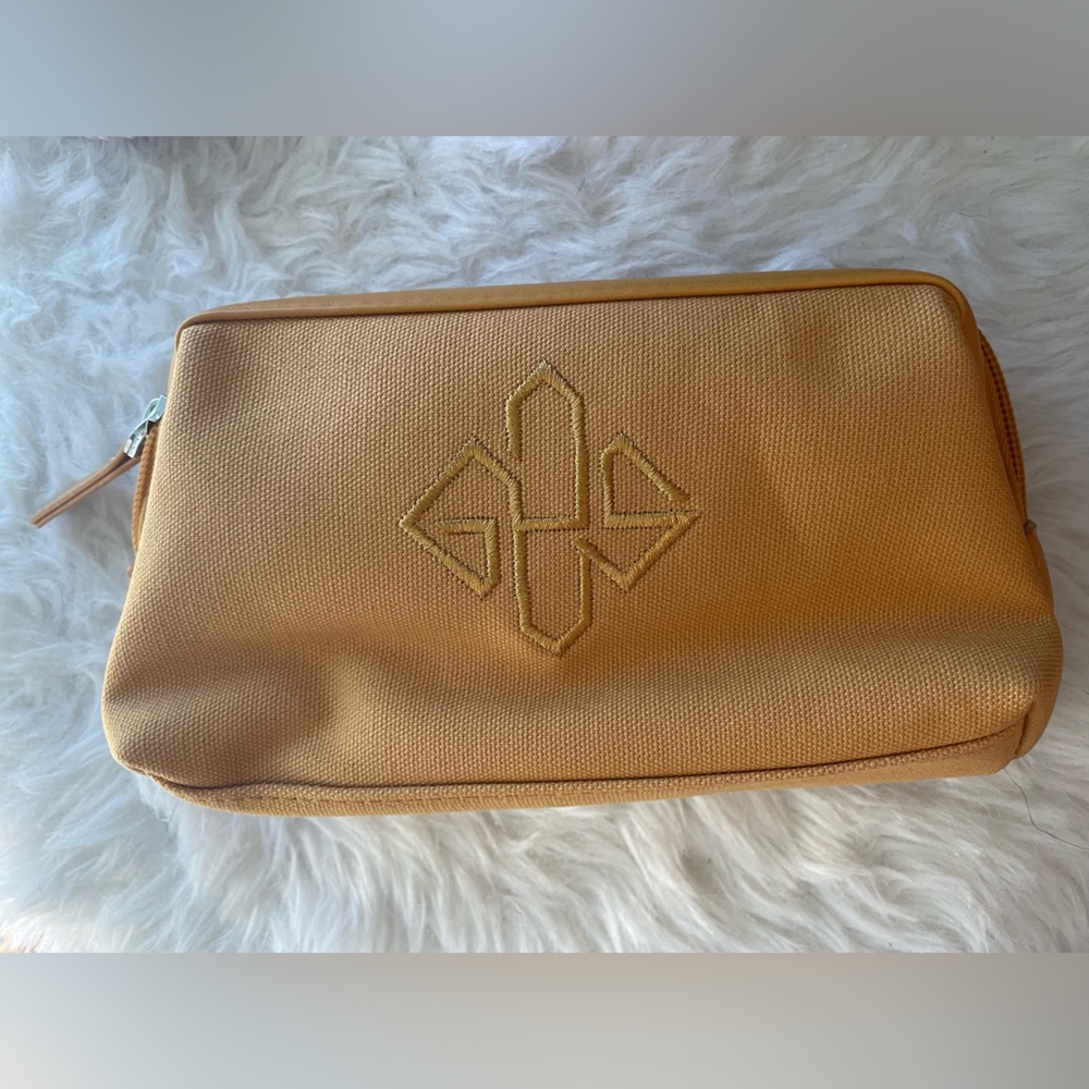 ANA Ettinger London Amenity Pouch
Makeup Bag In-flight Toiletries bag